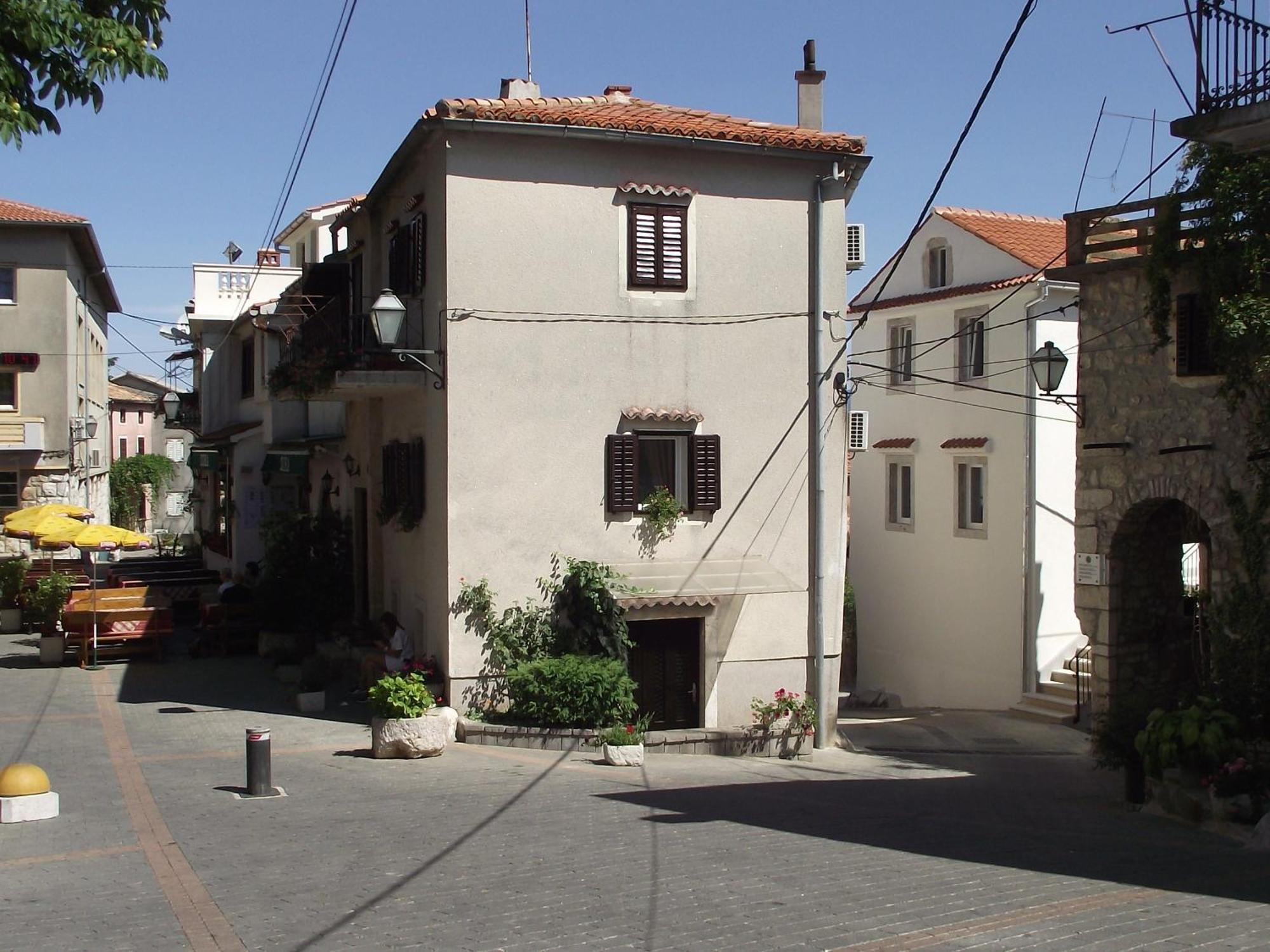 Apartments Dobrinj Bagian luar foto